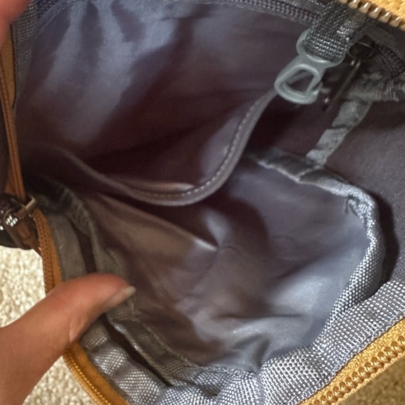 Chic Navy and Tan Crossbody Bag - Picture 4 of 10